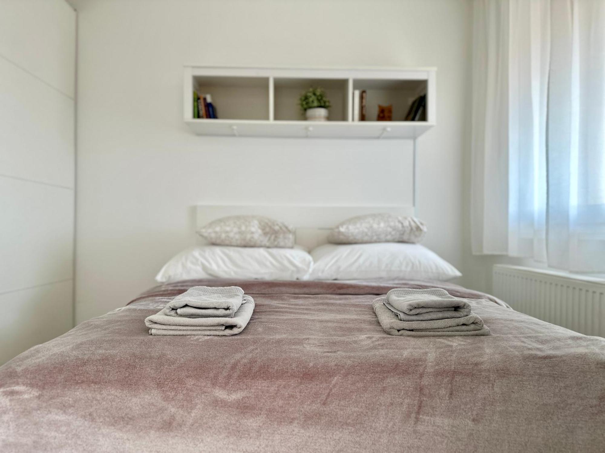 City Break Apartment - Private Garage, Ac, Balcony 부다페스트 외부 사진